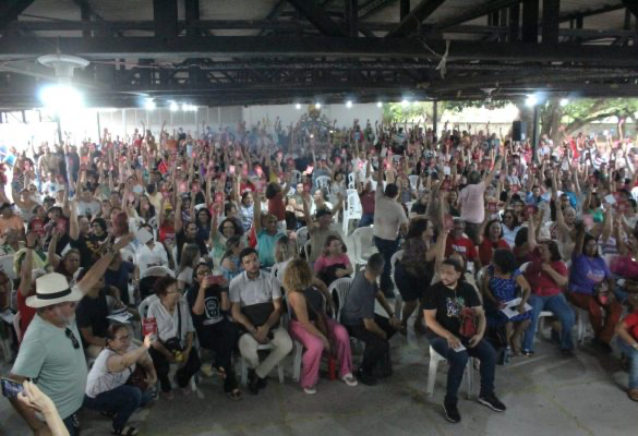 Professores do Estado aceitam a proposta apresentada e decidem encerrar greve, após 34 dias de mobilização
