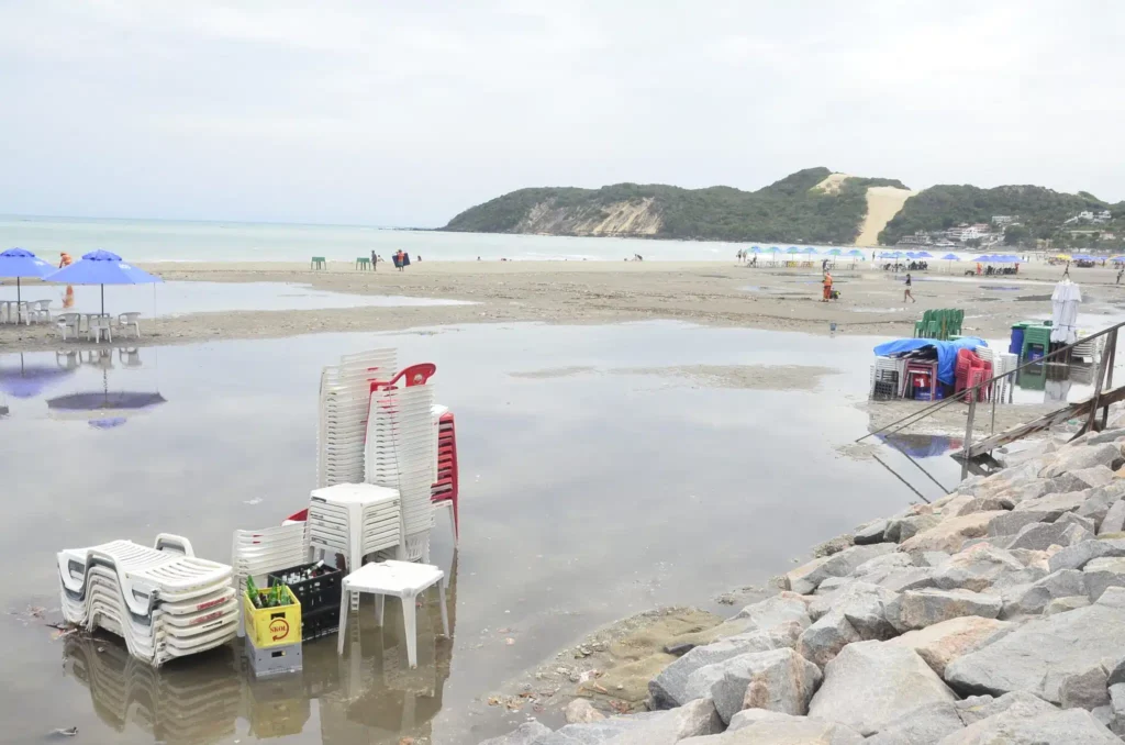 Natal contratará estudo para analisar falhas na engorda de Ponta Negra