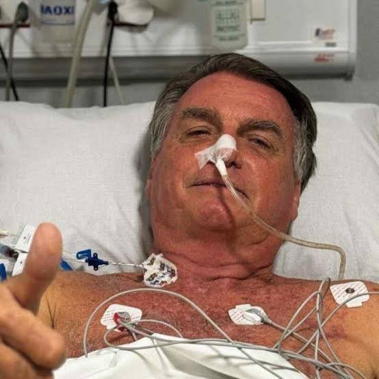 Sem previsão de alta, Bolsonaro permanece internado em Natal