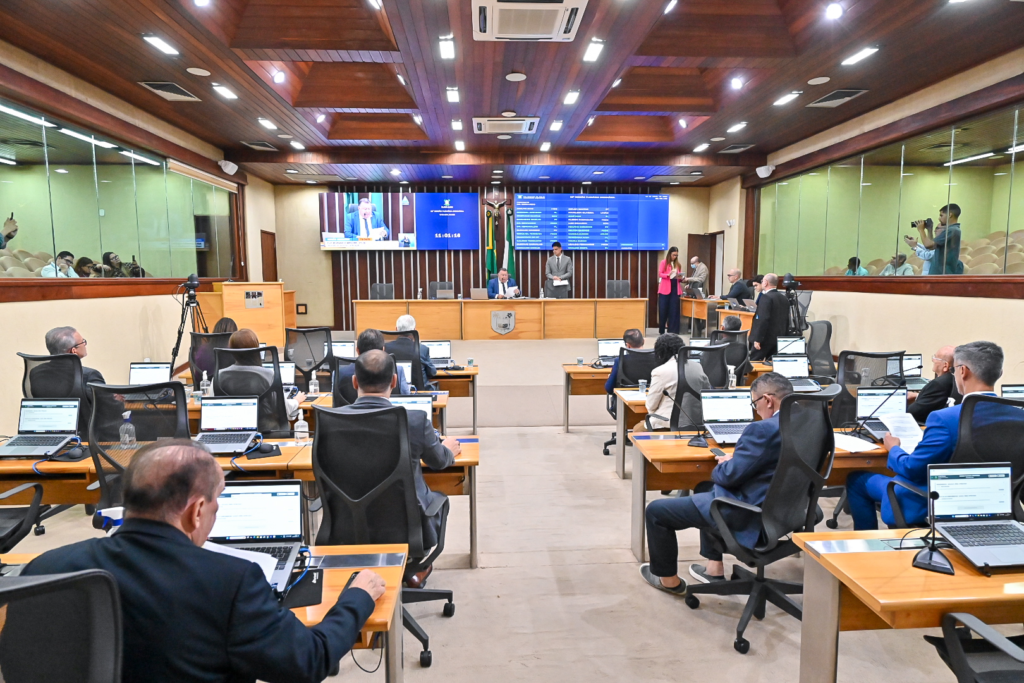 Assembleia Legislativa aprova reajuste salarial para professores da rede estadual do RN