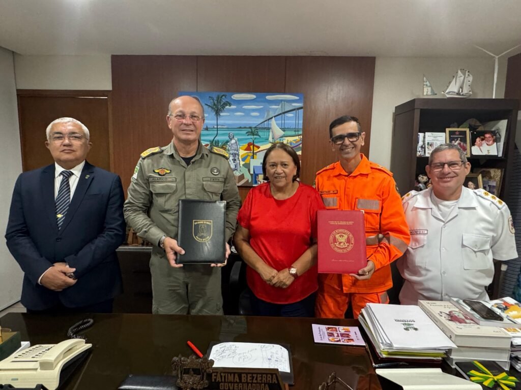 Governadora anuncia promoções na Polícia Militar e no Corpo de Bombeiros