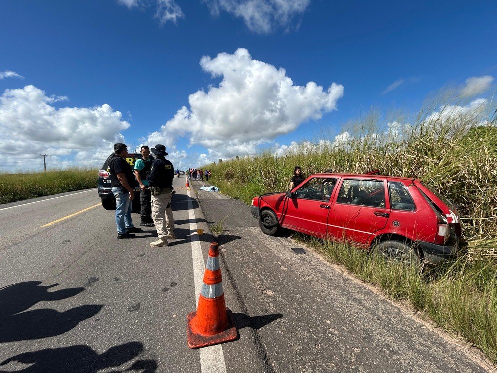Motociclista morre em colisão com carro na BR-406, em Ceará-Mirim