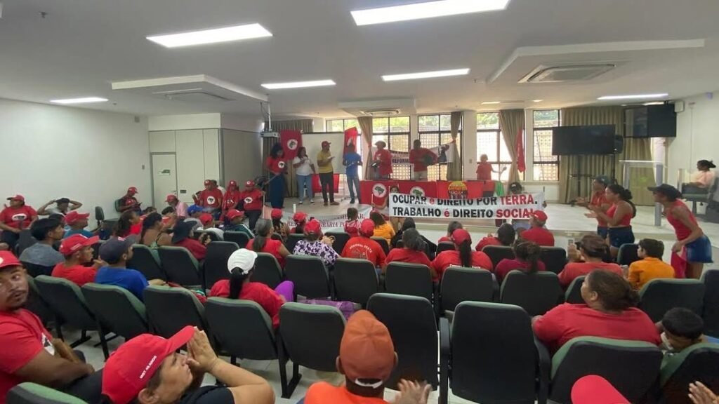 MST ocupa sede do Incra em Natal e cobra retomada da reforma agrária