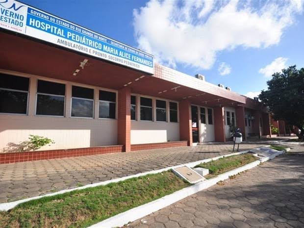Falta de insumos mantém leitos de UTI bloqueados em hospital pediátrico de Natal