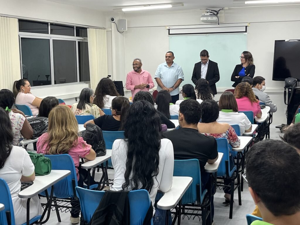 Parceria entre Prefeitura do Natal e IFRN oferece curso de Montagem de Computadores para estudante
