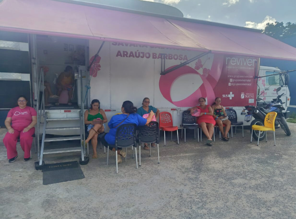 Exame itinerante de mamografia chega ao bairro de Felipe Camarão