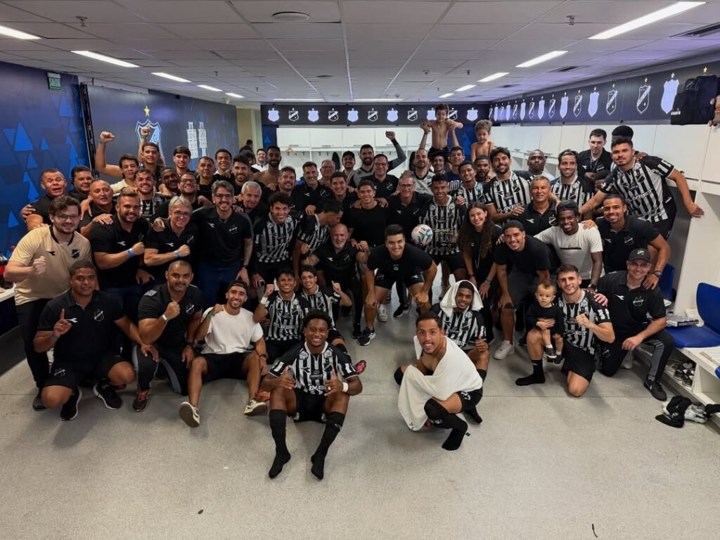 Wallyson brilha com hat-trick, ABC goleia e avança às quartas da Copa do Nordeste